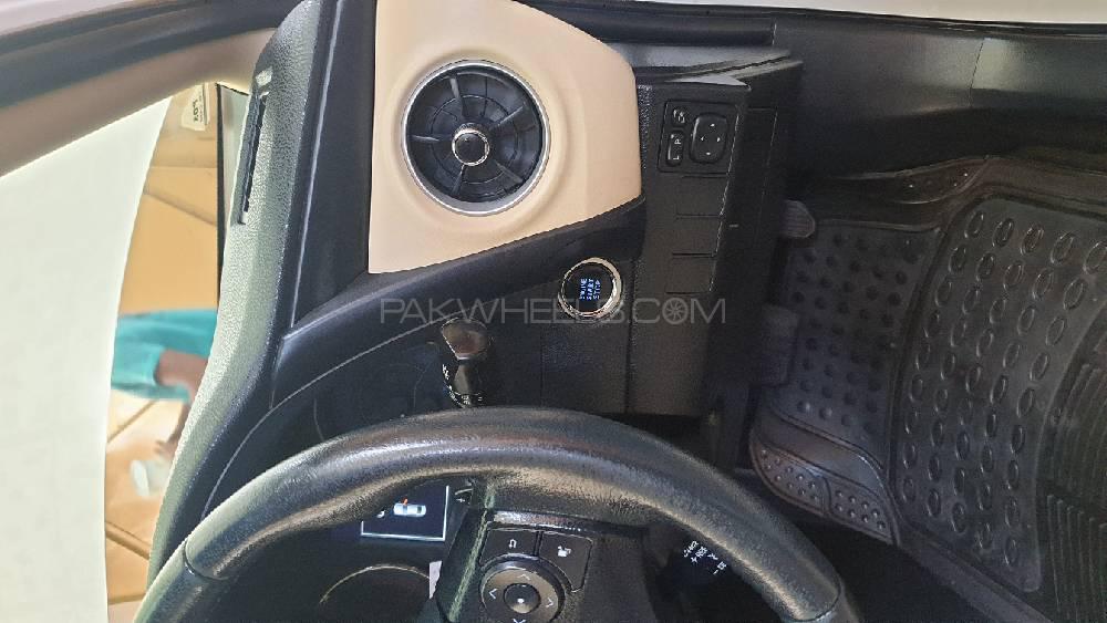 Toyota Corolla 2018 for Sale in Gujranwala Toyota Corolla 2018 for Sale in Gujranwala Image-15