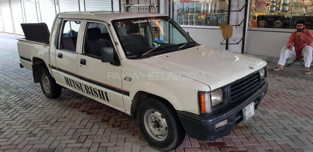 Mitsubishi L200 1996 for Sale in Pindi gheb Image-1