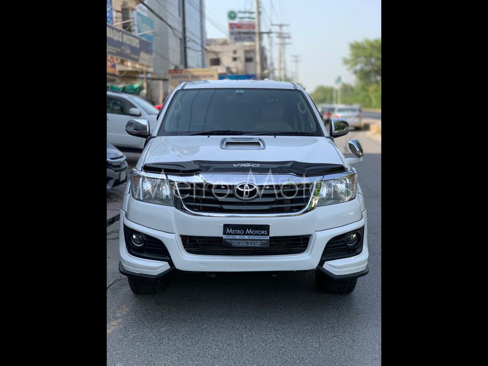 Toyota Hilux 2016 for Sale in Lahore Image-1
