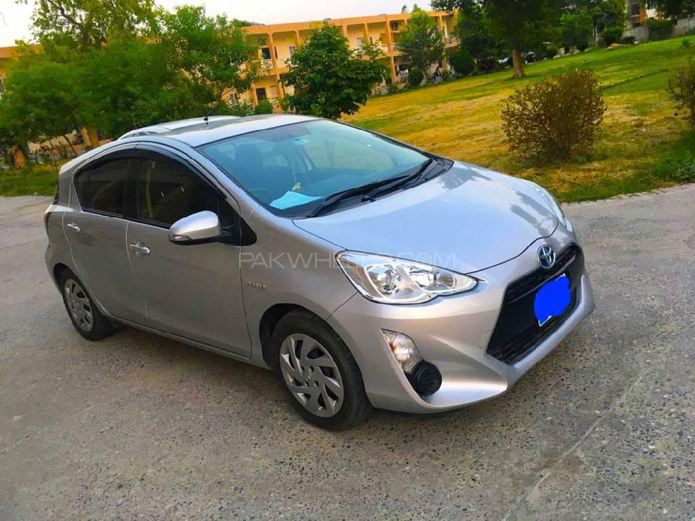 Toyota Aqua 2015 for Sale in Risalpur Image-1