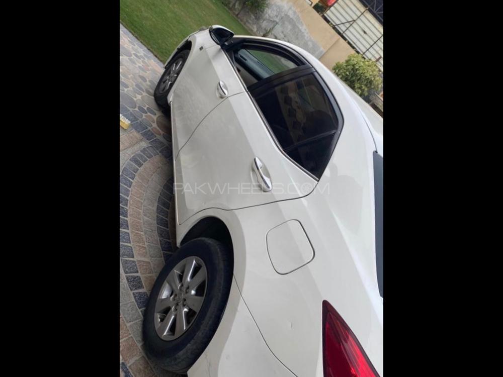 Toyota Corolla 2014 for Sale in Lahore Image-1