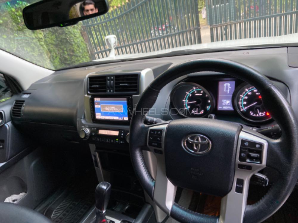 Toyota Prado 2010 for Sale in Lahore Image-1