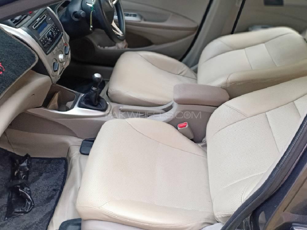 Honda City 2017 for Sale in Lahore Honda City 2017 for Sale in Lahore Image-11