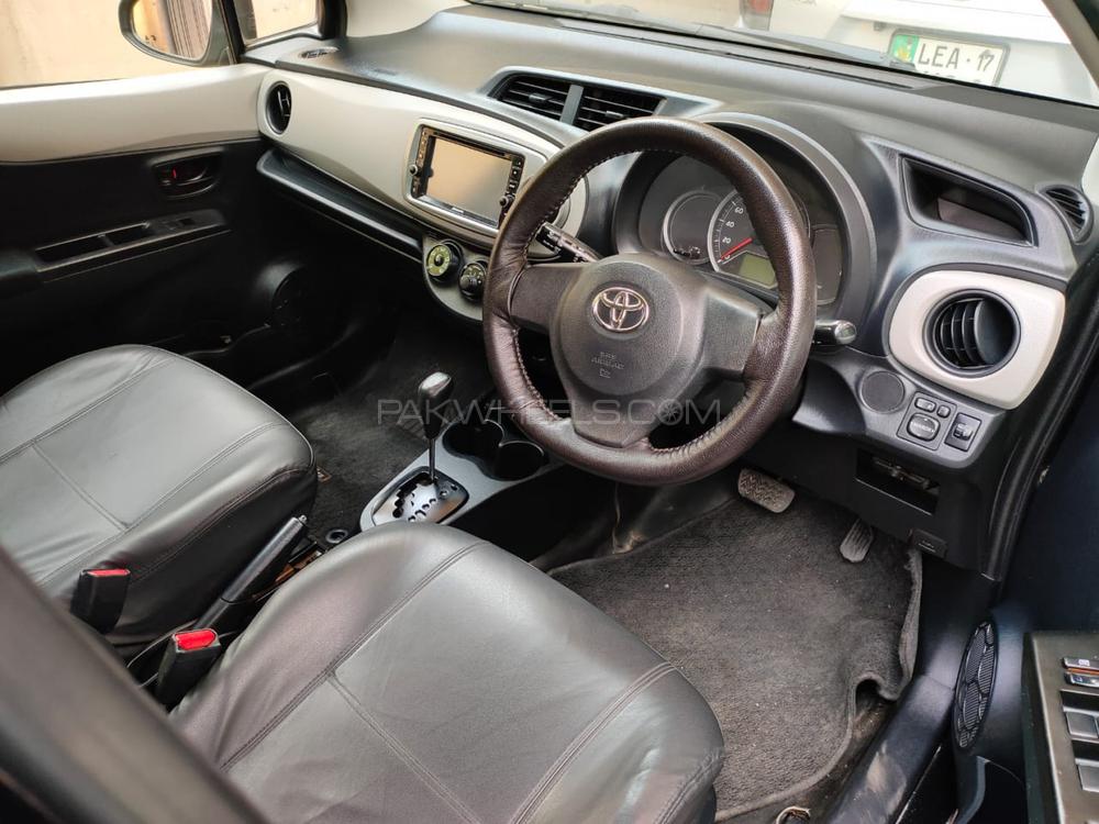 Toyota Vitz 2012 for Sale in Lahore Image-1