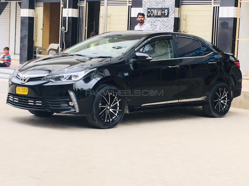 Toyota Corolla 2019 for Sale in Karachi Image-1