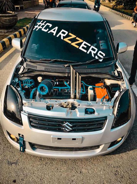 Suzuki Swift - 2013 Carzzers Suzuki Swift - 2013 Carzzers Image-3