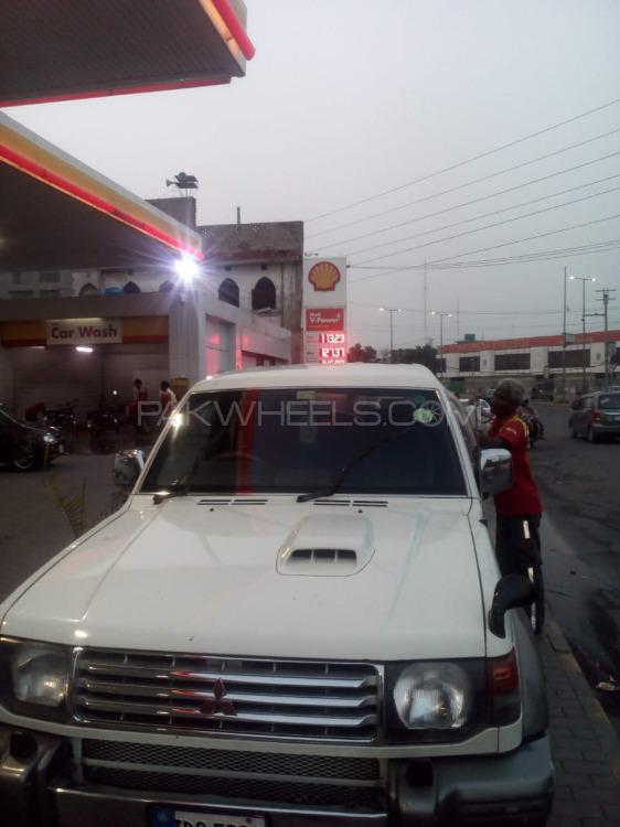 Mitsubishi Pajero 1995 for Sale in Lahore Image-1