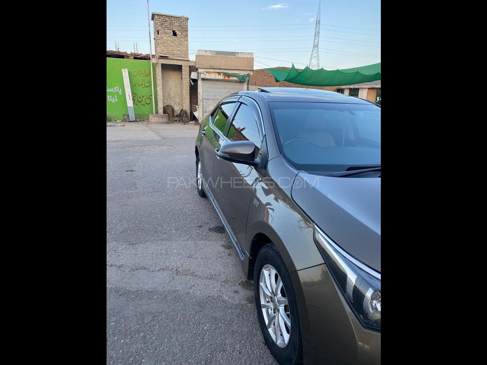 Toyota Corolla 2016 for Sale in Peshawar Image-1