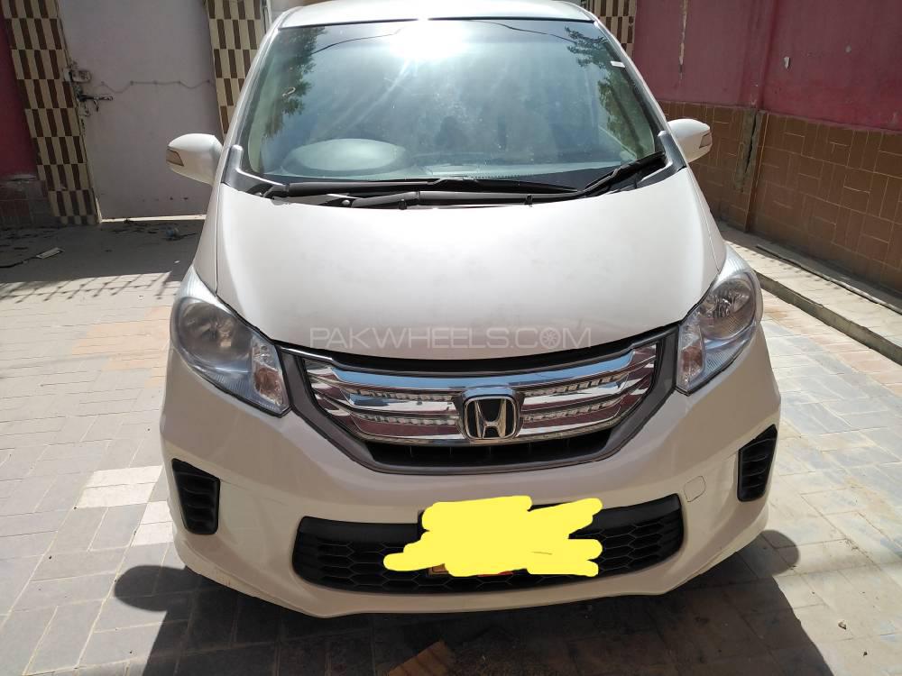 Honda Freed 2014 for Sale in Hyderabad Honda Freed 2014 for Sale in Hyderabad Image-2