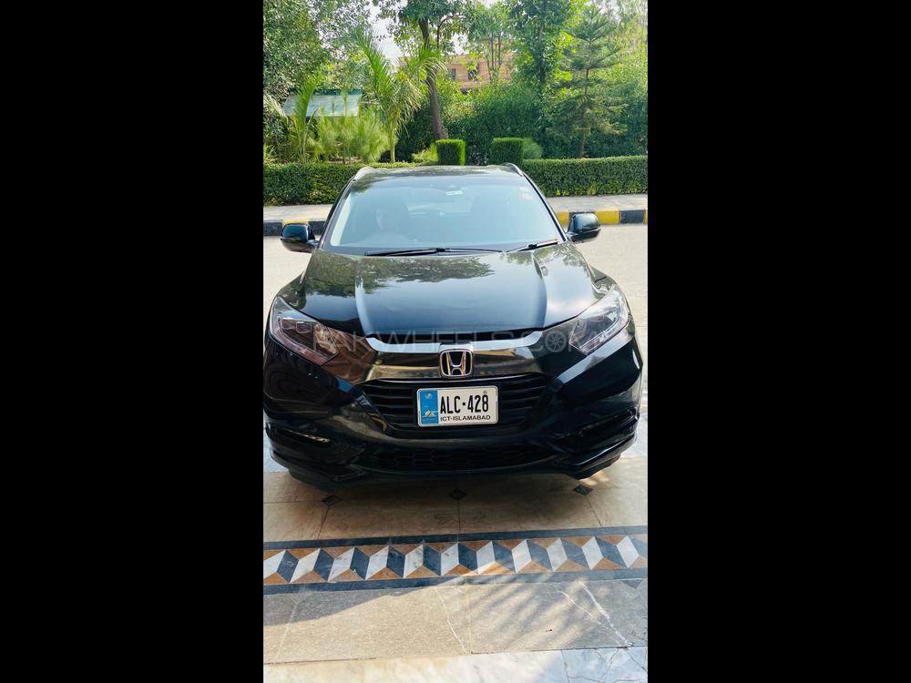 Honda Vezel 2016 for Sale in Peshawar Image-1