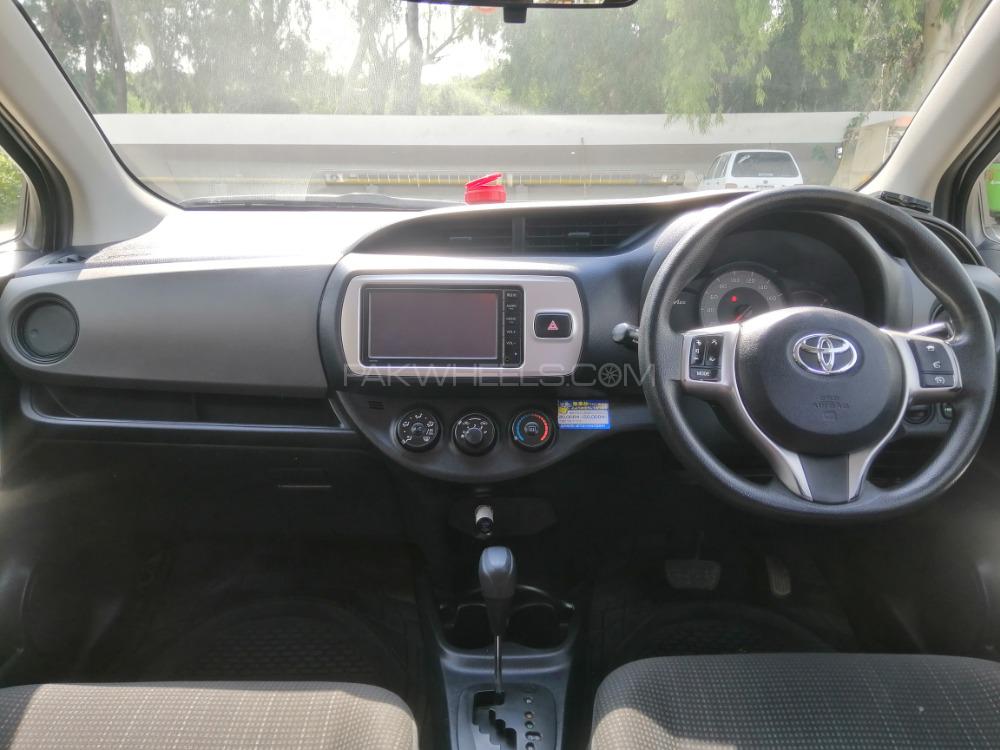 Toyota Vitz 2014 for Sale in Nowshera Toyota Vitz 2014 for Sale in Nowshera Image-2