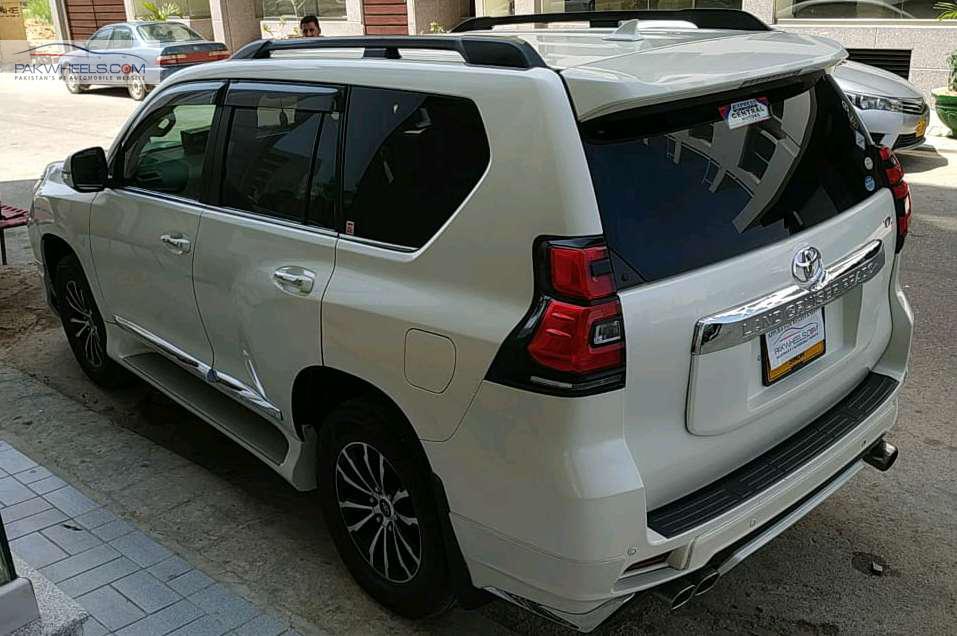 Toyota Prado 2010 for Sale in Karachi Toyota Prado 2010 for Sale in Karachi Image-4