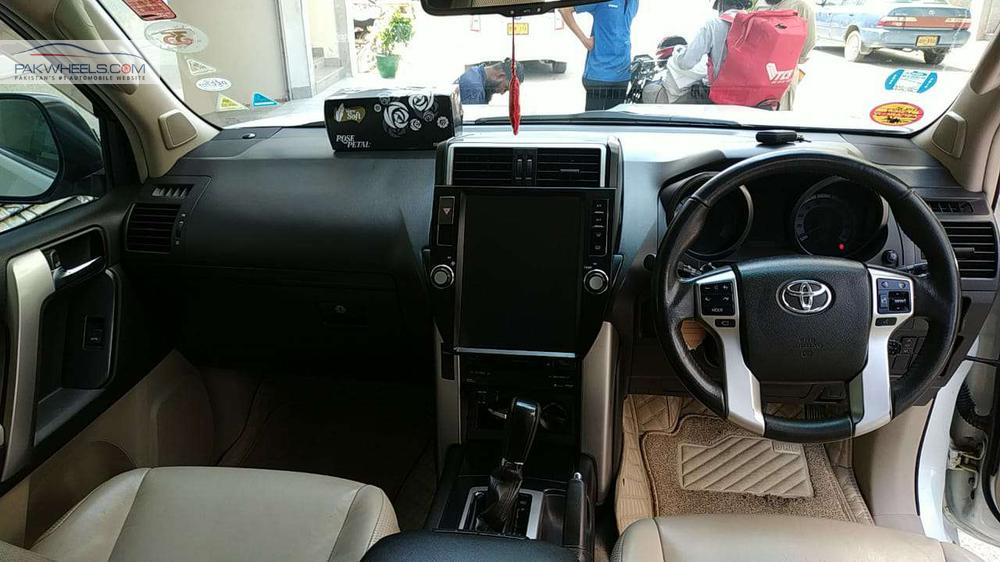 Toyota Prado 2010 for Sale in Karachi Toyota Prado 2010 for Sale in Karachi Image-12