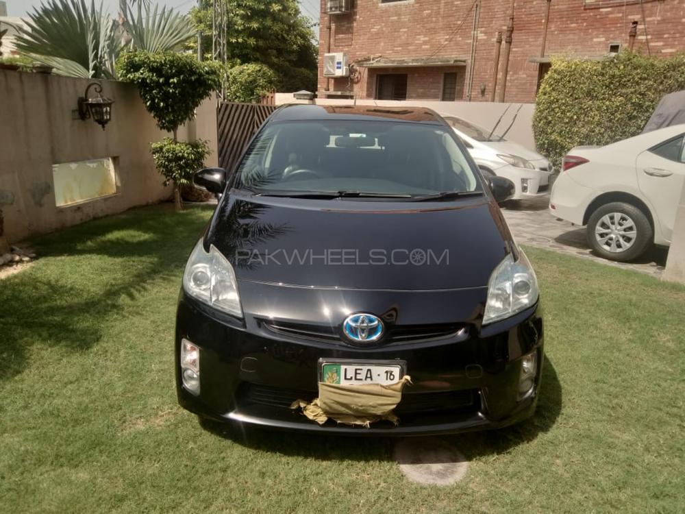 Toyota Prius 2010 for Sale in Lahore Image-1