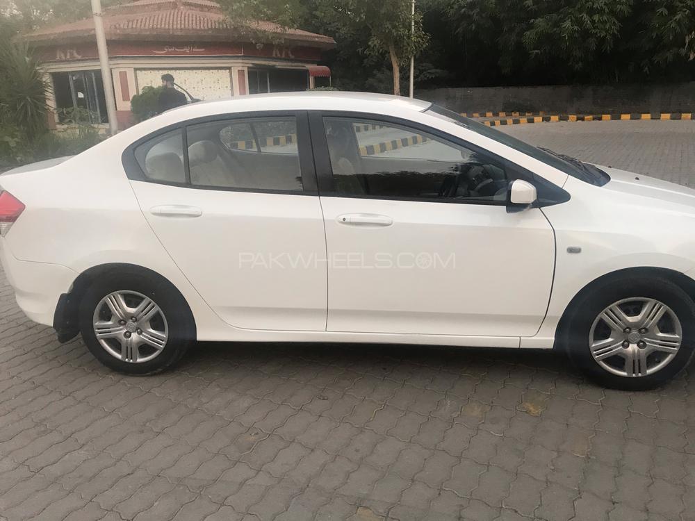 Honda City 2014 for Sale in Sialkot Honda City 2014 for Sale in Sialkot Image-4