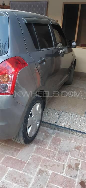 Suzuki Swift 2011 for Sale in Mardan Suzuki Swift 2011 for Sale in Mardan Image-3