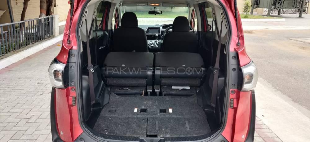 Toyota Sienta 2016 for Sale in Islamabad Toyota Sienta 2016 for Sale in Islamabad Image-4