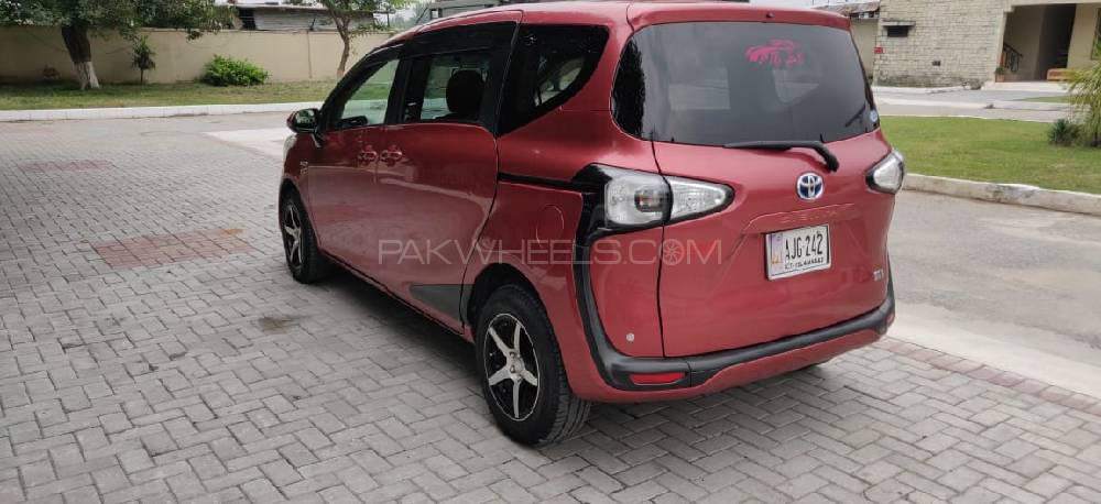 Toyota Sienta 2016 for Sale in Islamabad Toyota Sienta 2016 for Sale in Islamabad Image-3