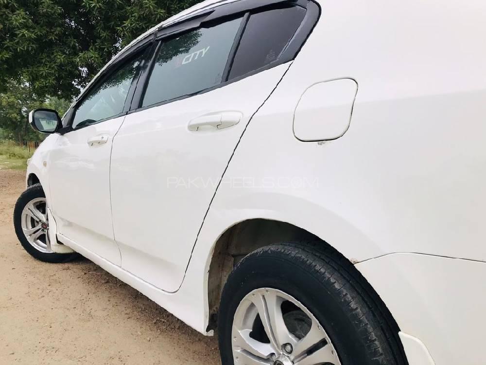 Honda City 2013 for Sale in Lahore Honda City 2013 for Sale in Lahore Image-9