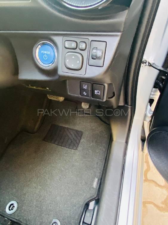 Toyota Aqua 2017 for Sale in Sialkot Toyota Aqua 2017 for Sale in Sialkot Image-7
