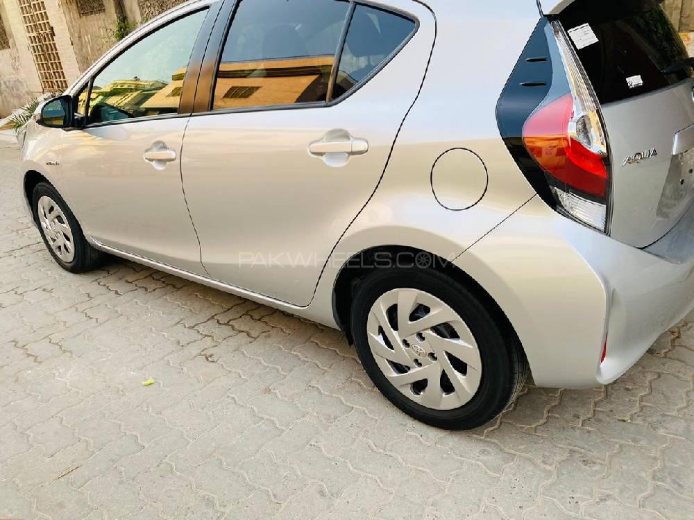 Toyota Aqua 2017 for Sale in Sialkot Toyota Aqua 2017 for Sale in Sialkot Image-10
