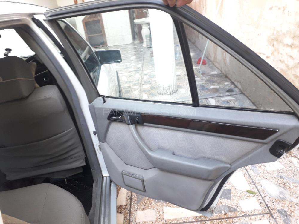 Mercedes Benz 200 D 1990 for Sale in Rawalpindi Mercedes Benz 200 D 1990 for Sale in Rawalpindi Image-14