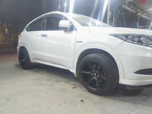 Honda Vezel - 2014