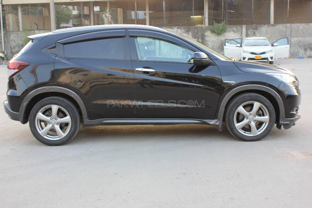 Honda Vezel 2014 for Sale in Rawalpindi Honda Vezel 2014 for Sale in Rawalpindi Image-2