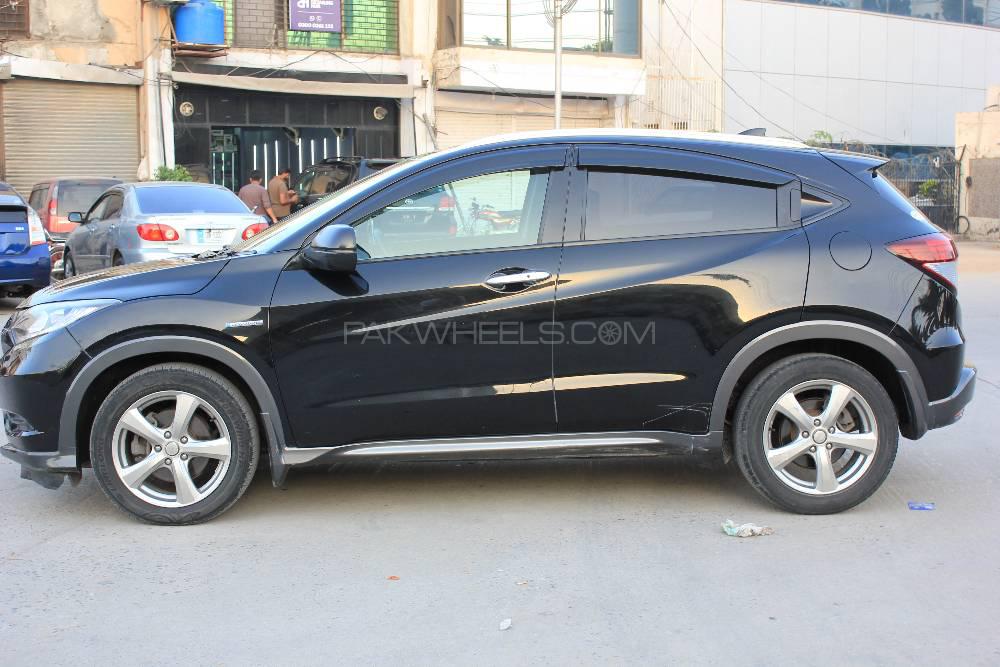 Honda Vezel 2014 for Sale in Rawalpindi Honda Vezel 2014 for Sale in Rawalpindi Image-3
