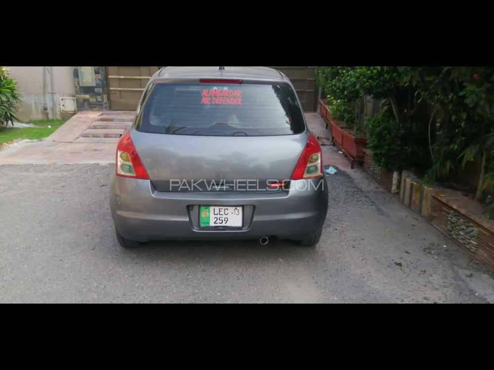 Suzuki Swift DLX 1.3 Navigation 2011 for sale in Gujrat | PakWheels