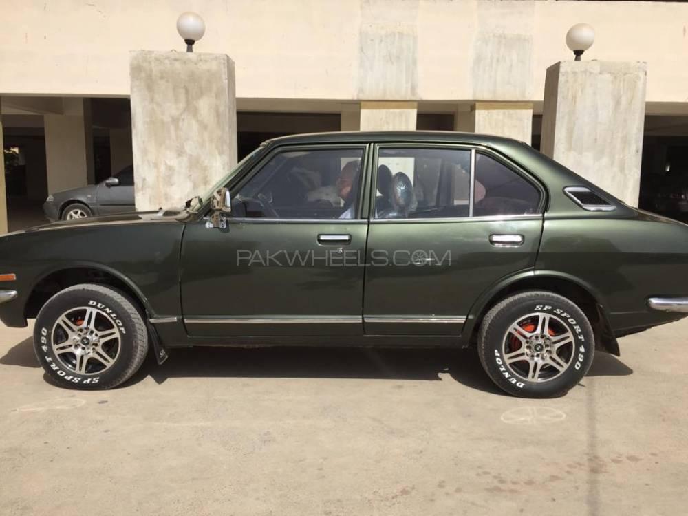 Toyota Corolla - 1972  Toyota Corolla - 1972  Image-4