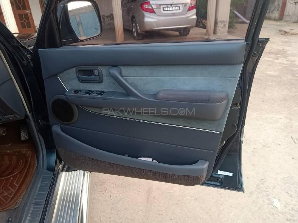 Toyota Land Cruiser 1994 for Sale in Sargodha Toyota Land Cruiser 1994 for Sale in Sargodha Image-2