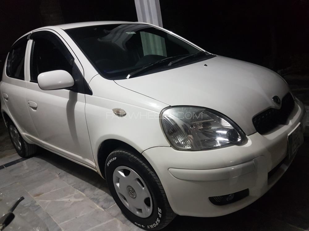 Toyota Vitz 2004 for Sale in Charsadda Toyota Vitz 2004 for Sale in Charsadda Image-2