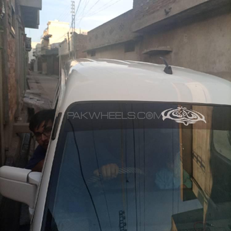 Suzuki Every Wagon 2000 for Sale in Peshawar Image-1