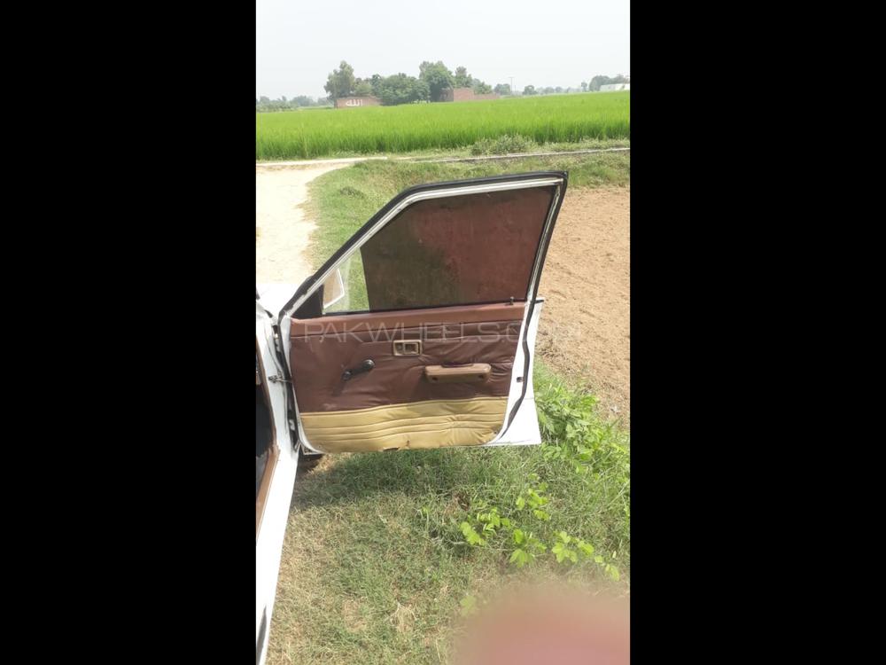 Daihatsu Charade 1985 for Sale in Sialkot Daihatsu Charade 1985 for Sale in Sialkot Image-2