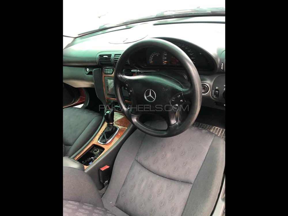 Mercedes Benz C Class 2002 for Sale in Peshawar Mercedes Benz C Class 2002 for Sale in Peshawar Image-10