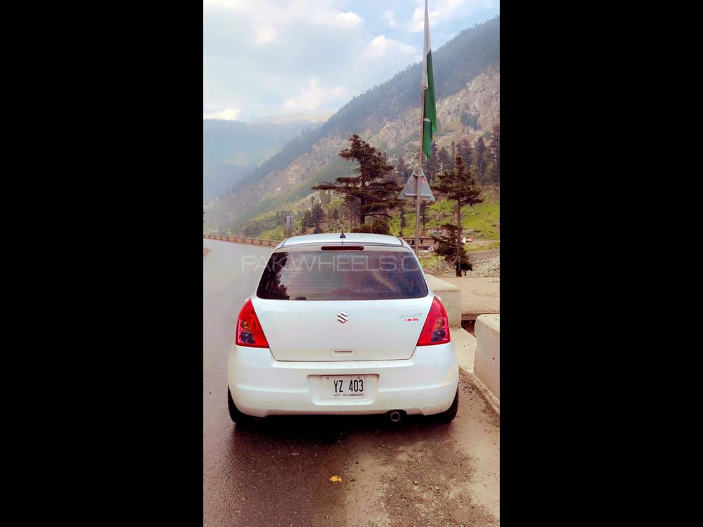 Suzuki Swift 2013 for Sale in Peshawar Image-1