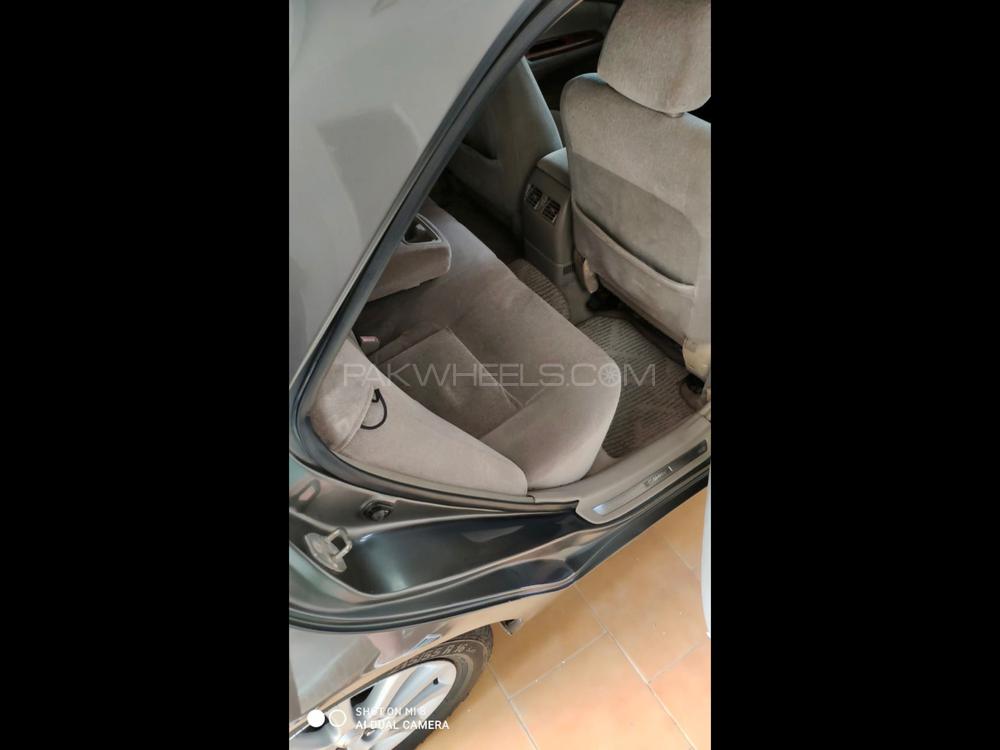 Toyota Camry 2005 for Sale in Karachi Toyota Camry 2005 for Sale in Karachi Image-10