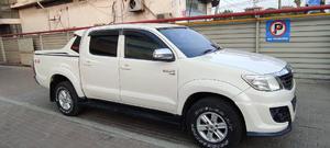Toyota Hilux - 2012