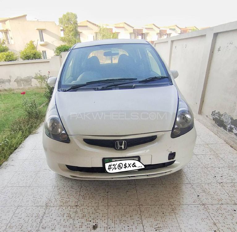 Honda Fit 2008 for Sale in Lahore Image-1