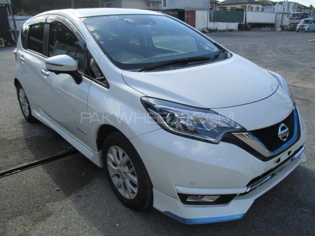 Nissan Note 2018 for Sale in Lahore Image-1