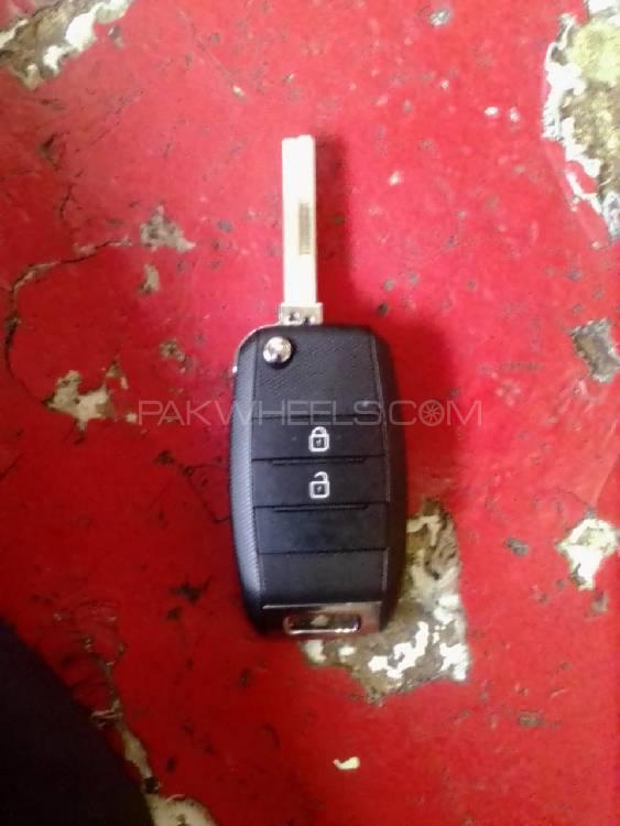 kiA picanto immobiliser key and remote key available Image-1