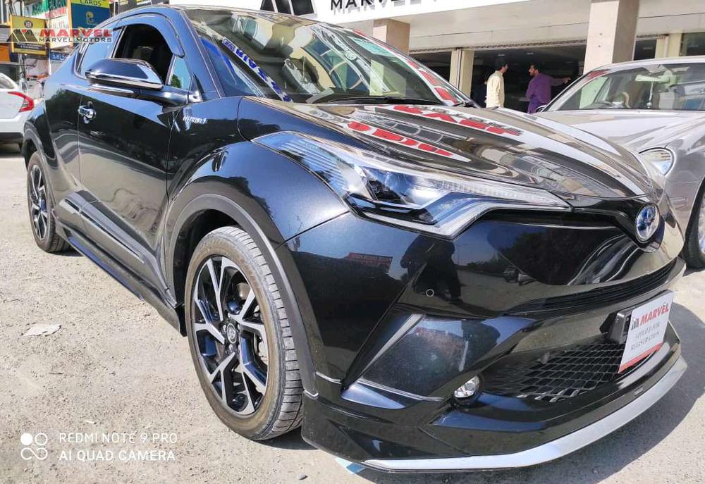 Toyota C-HR 2018 for Sale in Islamabad Image-1