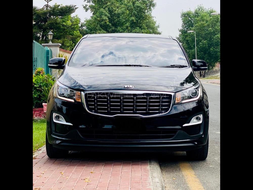 کِیا کارنیول 2018 for Sale in لاہور Image-1