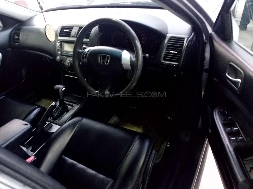 Honda Accord 2002 for Sale in Multan Honda Accord 2002 for Sale in Multan Image-3