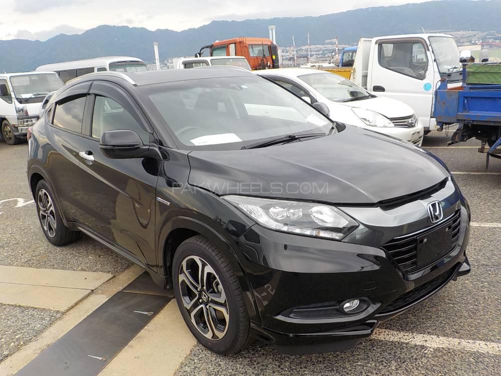 Honda Vezel 2015 for Sale in Lahore Image-1