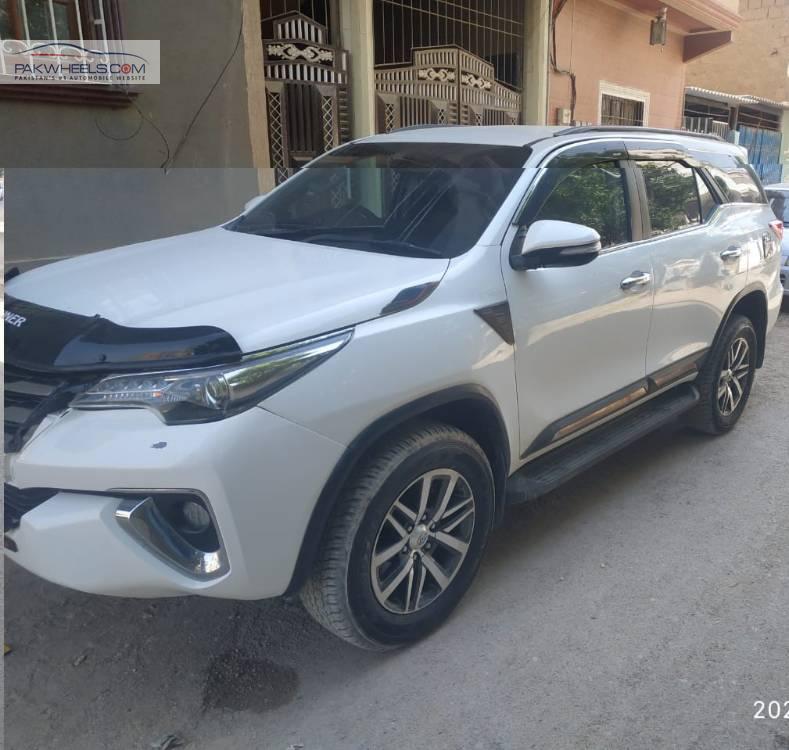Toyota Fortuner 2018 for Sale in Karachi Toyota Fortuner 2018 for Sale in Karachi Image-2