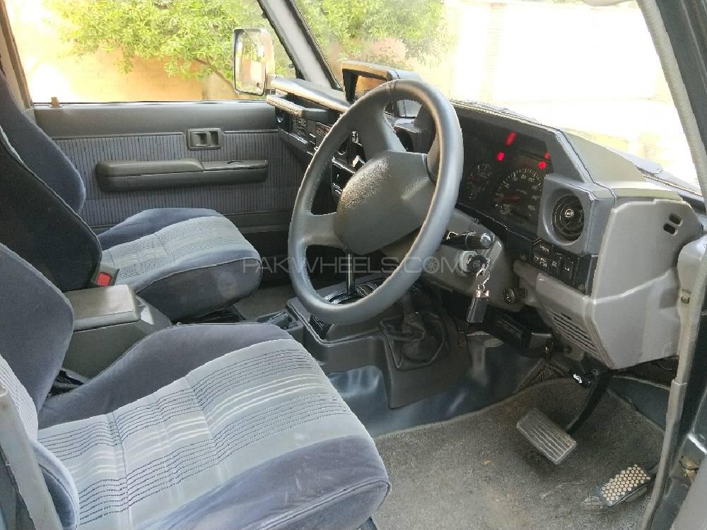 Toyota Prado 1991 for Sale in Multan Toyota Prado 1991 for Sale in Multan Image-10