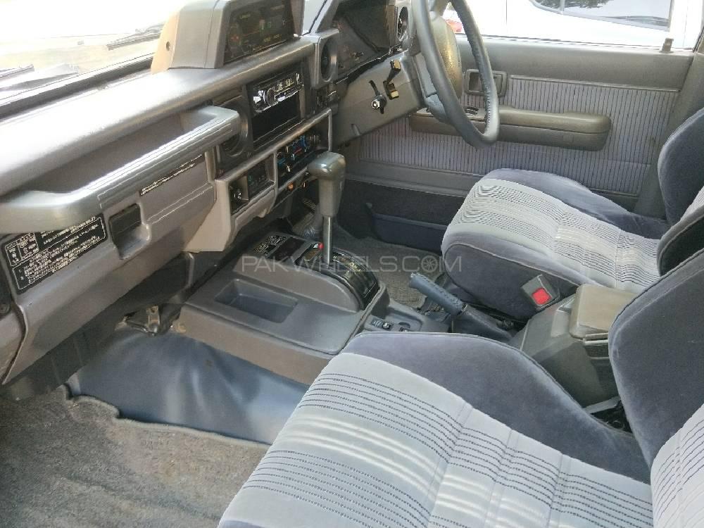 Toyota Prado 1991 for Sale in Multan Toyota Prado 1991 for Sale in Multan Image-9