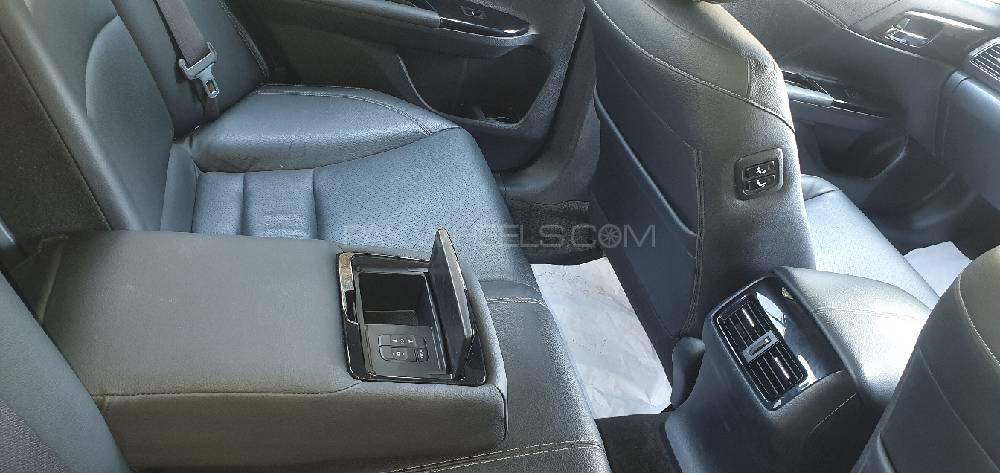Honda Accord 2017 for Sale in Karachi Honda Accord 2017 for Sale in Karachi Image-16